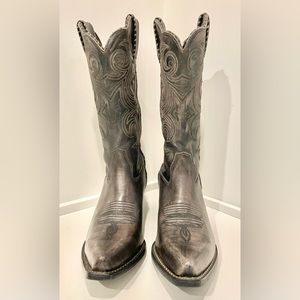 Crush by Durango Women’s Dappled Gray-Black Western Boot